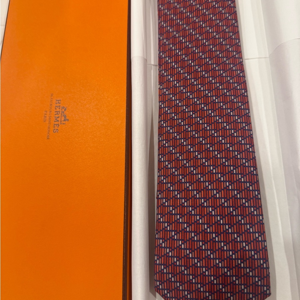 Hermès Red and Blue Patterned Tie